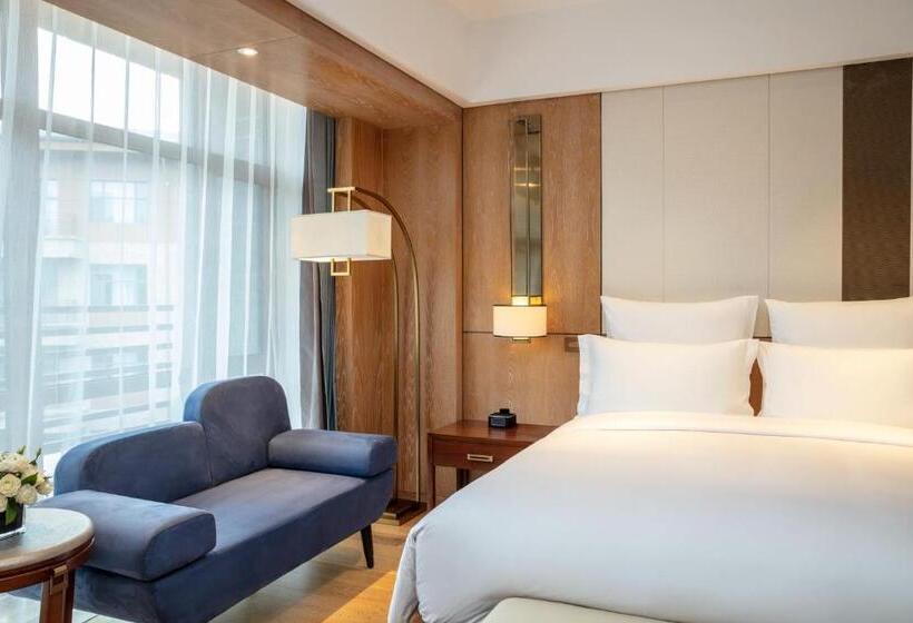 Номер Deluxe Кровать Кинг, Pullman Changbaishan Resort