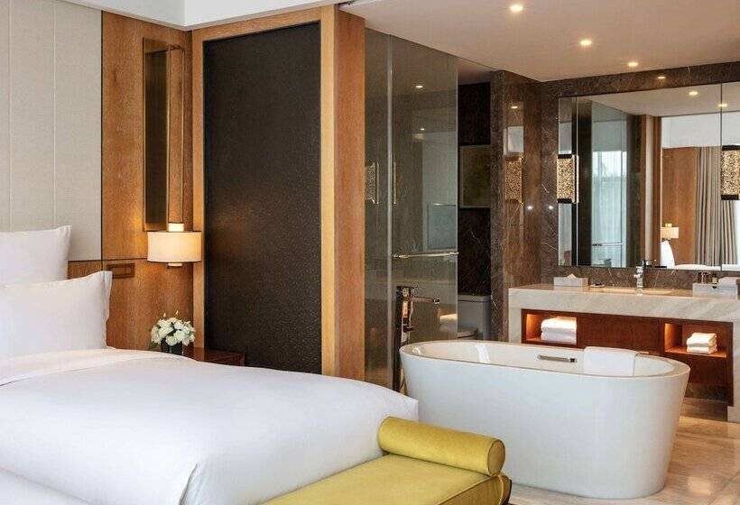 Номер Superior с Балконом, Pullman Changbaishan Resort