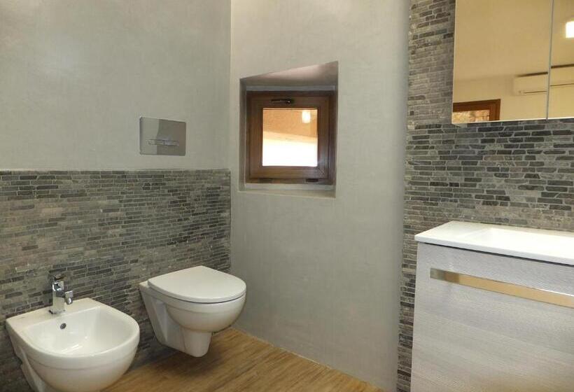 Familienzimmer, Villaggio Est Affittacamere