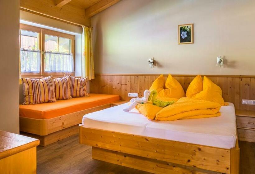 Апартаменты 2 Спальни с Балконом, Bio Bauernhof Obertrattenbachhof