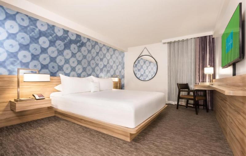 스탠다드 룸 킹사이즈 침대, Doubletree By Hilton Chatsworth