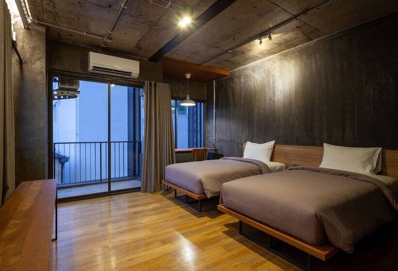 스탠다드 룸, Navakitel Design