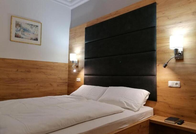 インサイドのスタンダードスタジオ, Golden Star  Premium Apartments