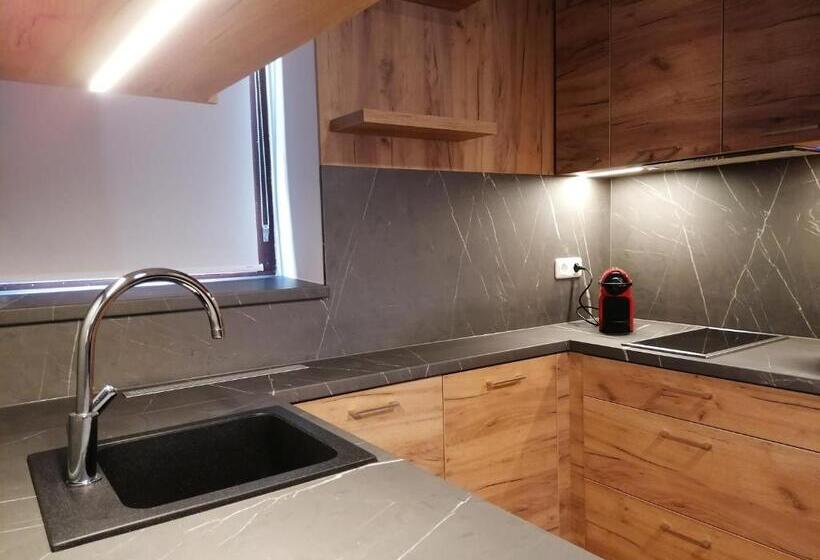 آپارتمان 1 خوابه اینتریور, Golden Star  Premium Apartments