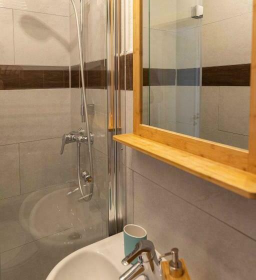 스탠다드 스튜디오, Sali Homes   Gaestehaus Lamm Obersulm
