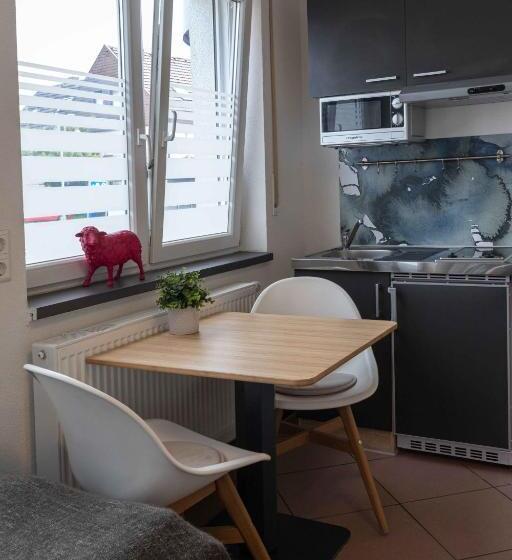스탠다드 스튜디오, Sali Homes   Gaestehaus Lamm Obersulm