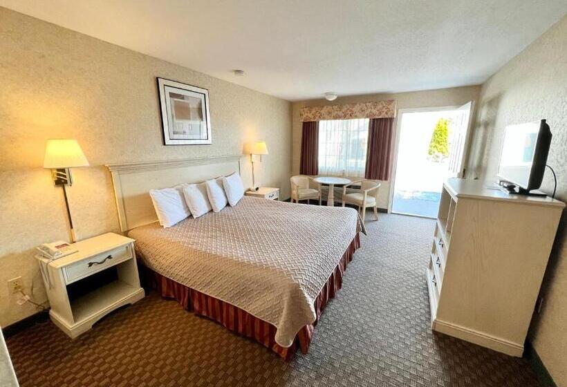 Стандартный Номер Кровать Кинг, Court Plaza Inn & Suites Of Mackinaw