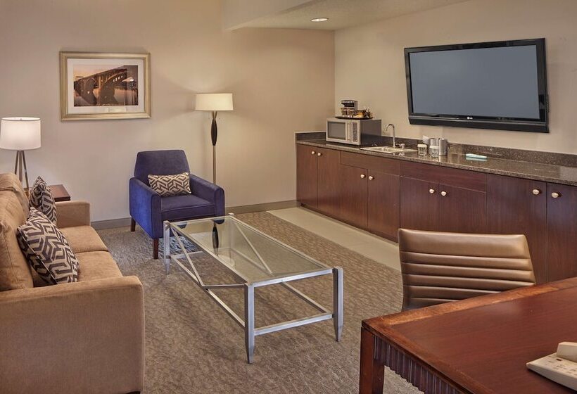 Номер Executive, Doubletree By Hilton Little Rock