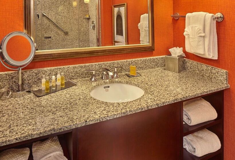 Номер Стандарт, Doubletree By Hilton Little Rock