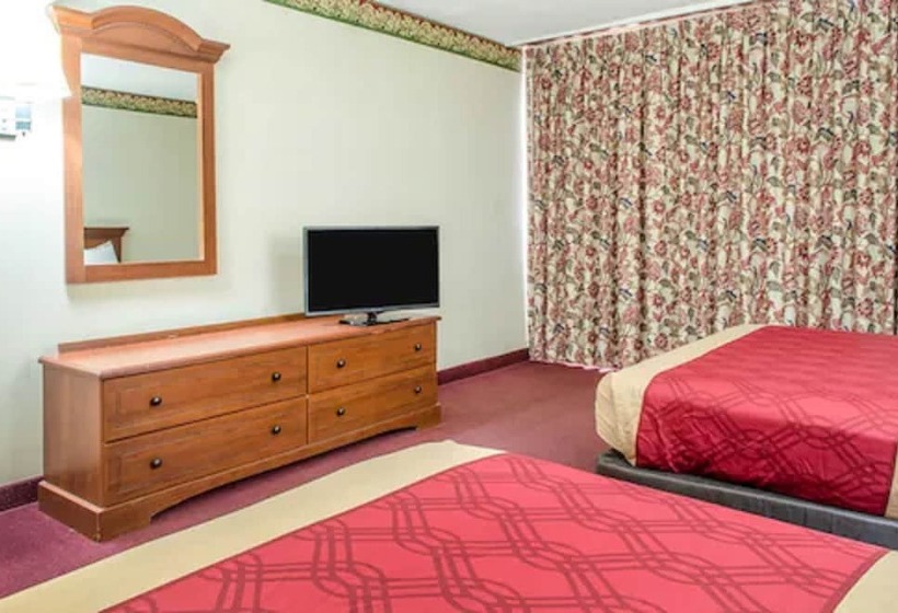 带2个双人床的标准工作室, Inn At York