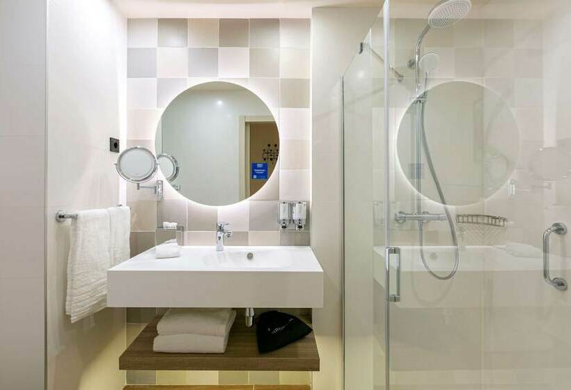 家庭间, Hampton By Hilton Alcobendas Madrid