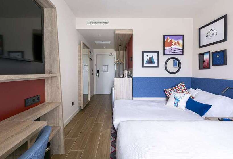 带大床的标准间, Hampton By Hilton Alcobendas Madrid