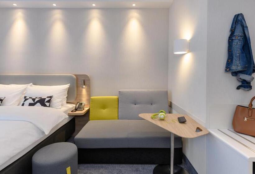 Номер Стандарт, Holiday Inn Express Göttingen, An Ihg