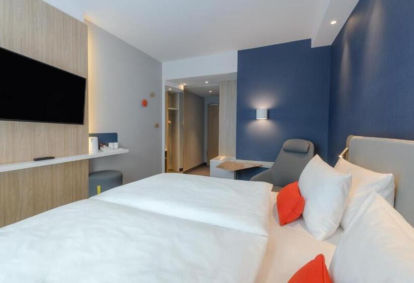 Номер Стандарт, Holiday Inn Express Göttingen, An Ihg