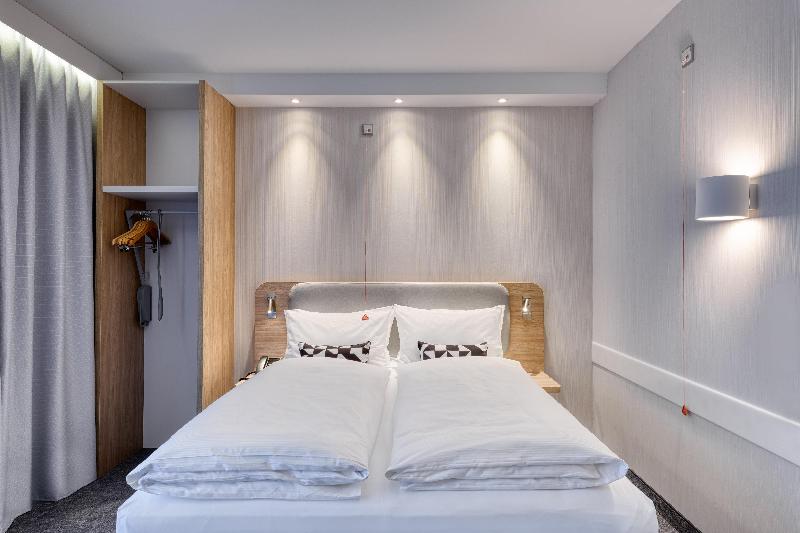Номер Стандарт, Holiday Inn Express Göttingen, An Ihg