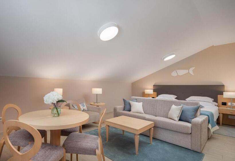 Студия Стандарт, Aparthotel Flora