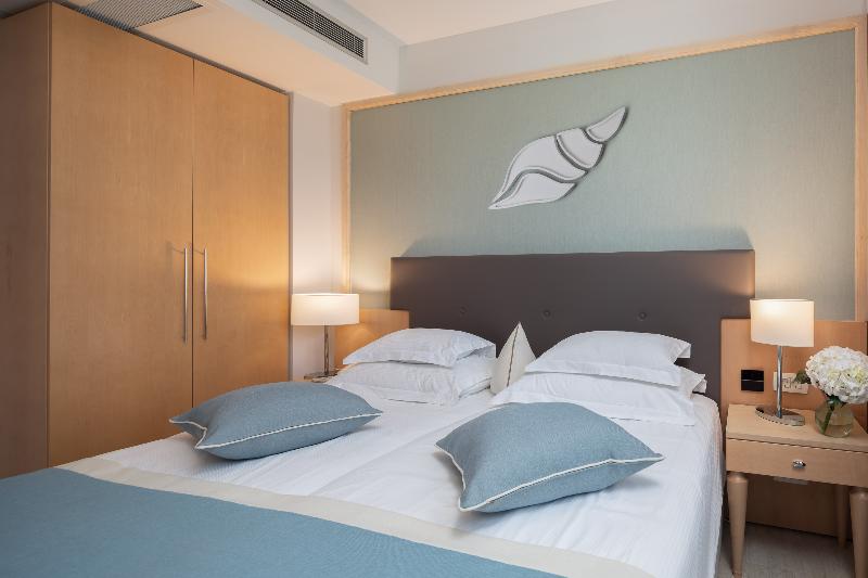 Апартаменты 1 Спальня Вид на Море, Aparthotel Flora