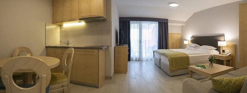 Студия Стандарт Вид на Море, Aparthotel Flora
