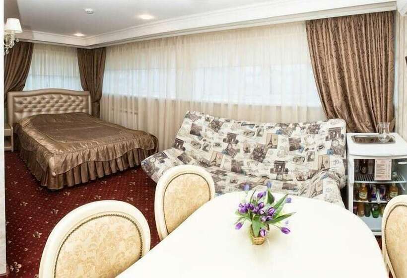 Полулюкс, Lazurny Bereg