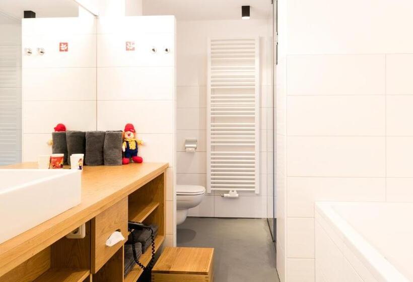 패밀리 스위트, Almfamilyhotel Scherer