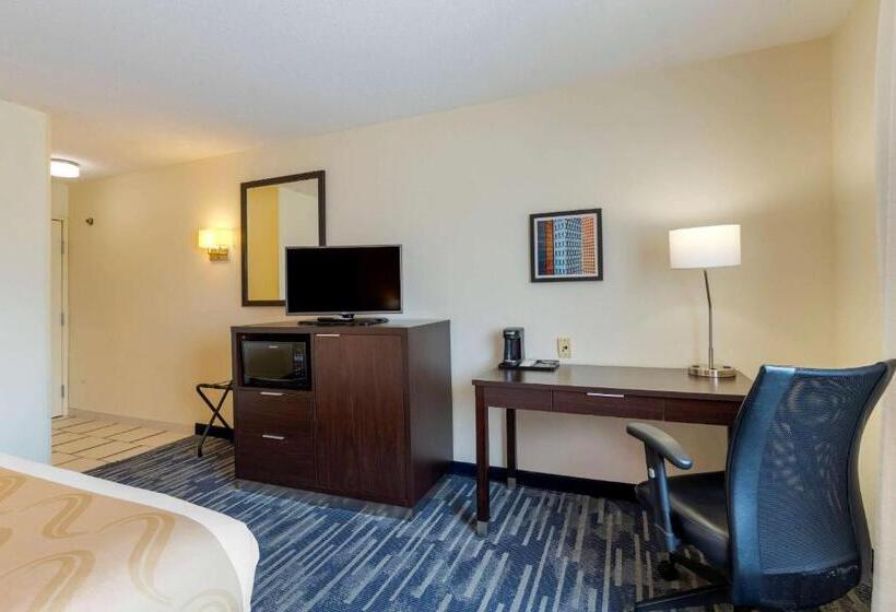 Стандартный Номер Кровать Кинг, Quality Inn & Suites Keokuk North