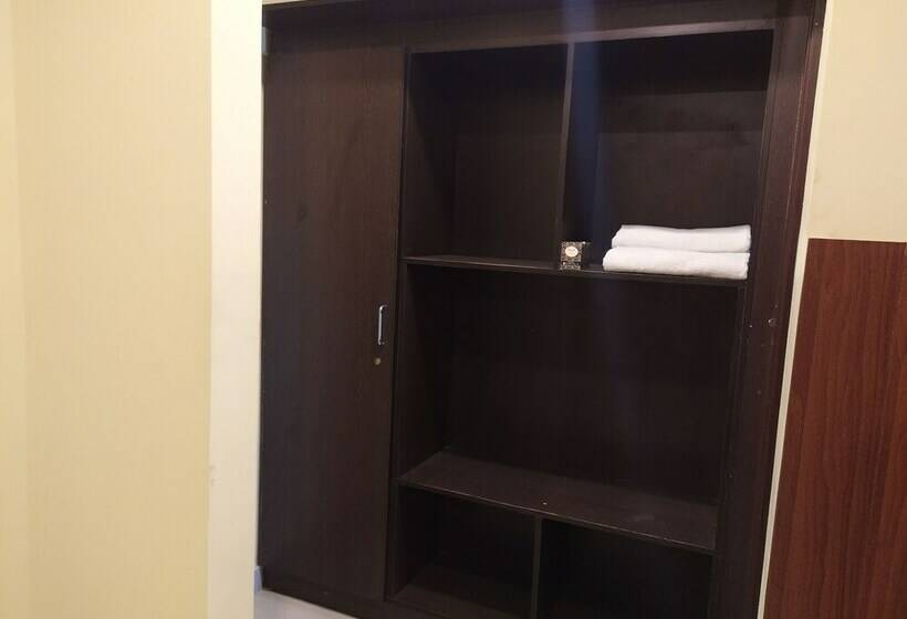 Апартаменты Deluxe 1 Спальня, Parkway Inn