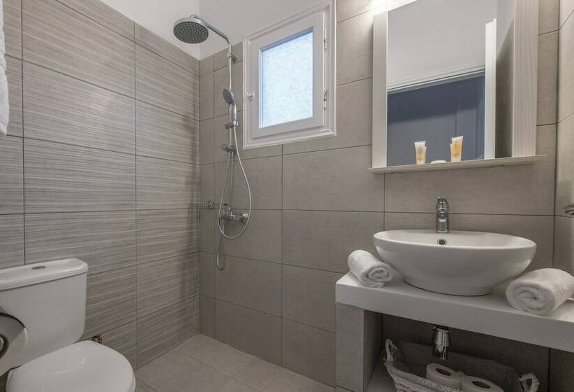 إستوديو قياسى, Gaia Lux Inn
