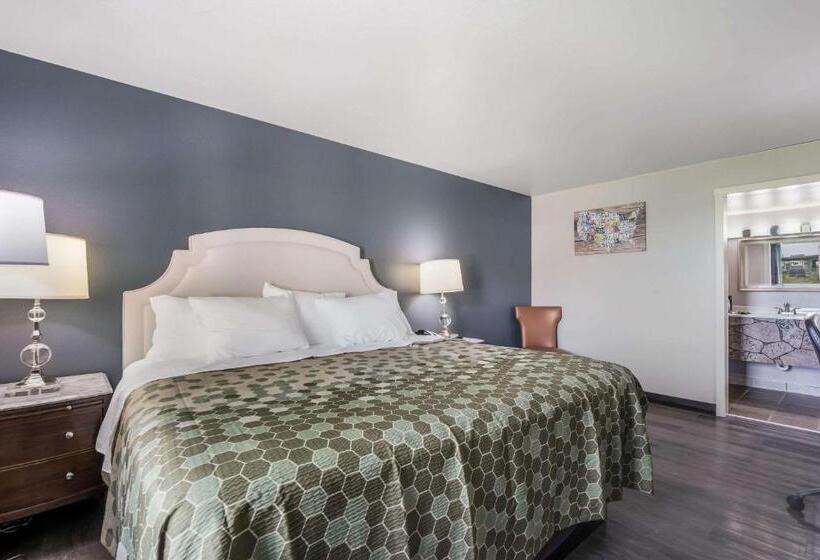 Стандартный Номер Кровать Кинг, Econo Lodge Neenah