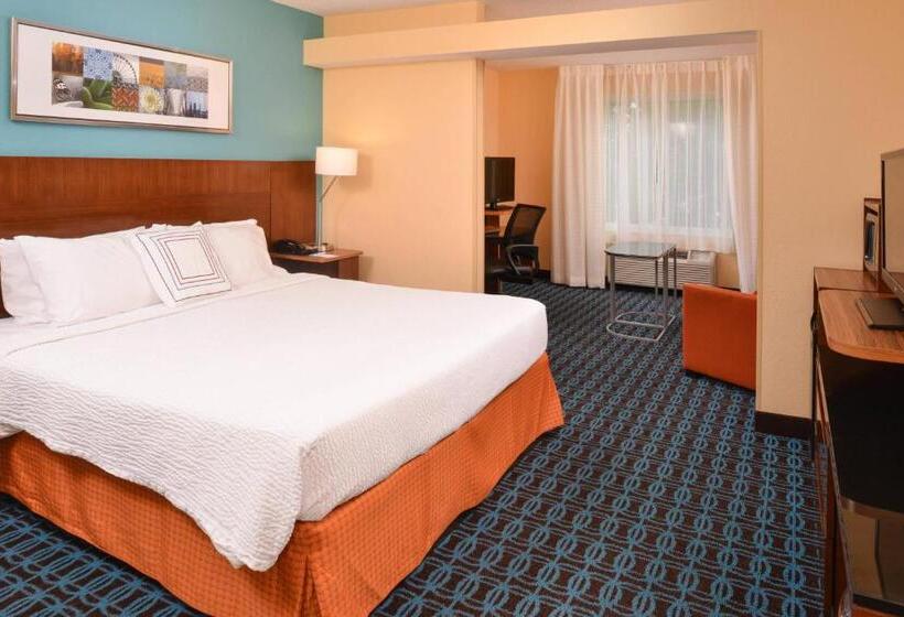 Люкс Deluxe Кровать Кинг, Baymont By Wyndham St Charles