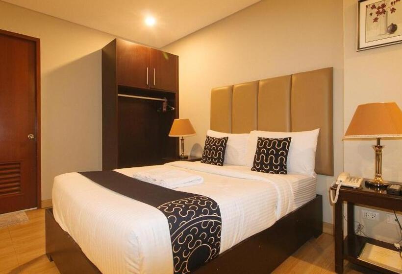 Семейный Номер, Asrodel Hotel Redpartner