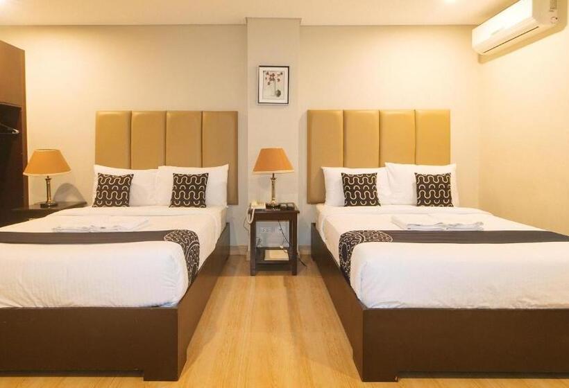 Семейный Номер, Asrodel Hotel Redpartner