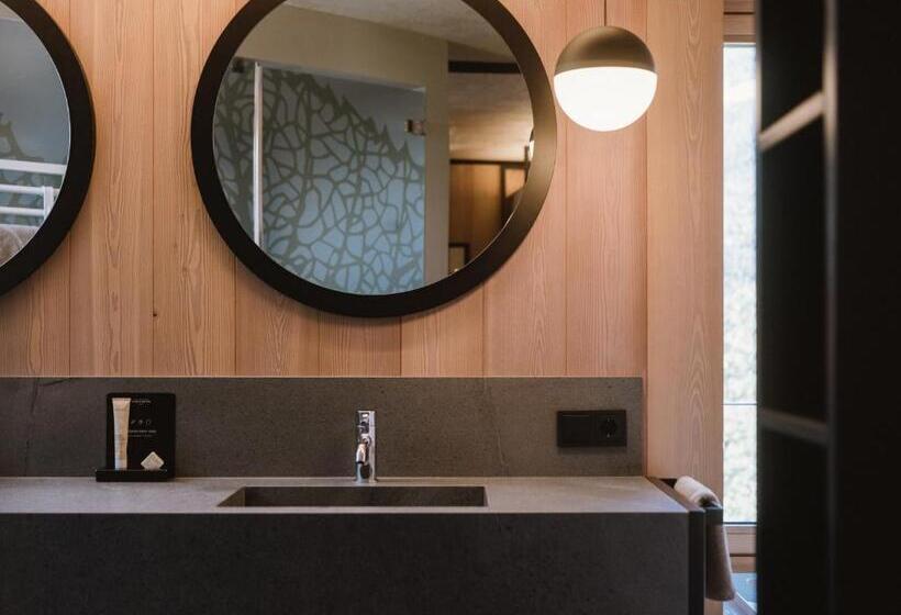 带大床的标准间, Lindenhof Pure Luxury & Spa Dolcevita Resort