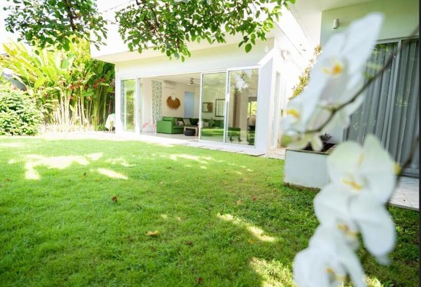 ویلای 3 خوابه, The Capital Hotel And Resort Seminyak