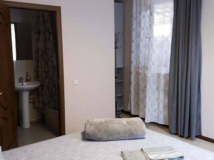 اتاق استاندارد, Guest House Sova
