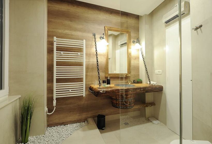 デラックスルーム, Silver & Gold Luxury Rooms