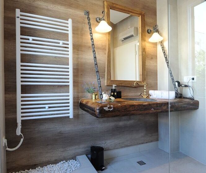 اتاق لوکس, Silver & Gold Luxury Rooms