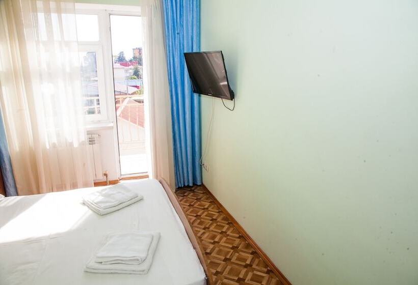 Номер Стандарт с Балконом, Leto Guest House