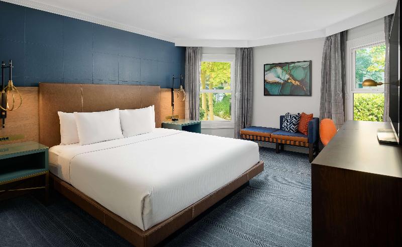 스탠다드 룸 킹사이즈 침대, Hayes Mansion San Jose, Curio Collection By Hilton