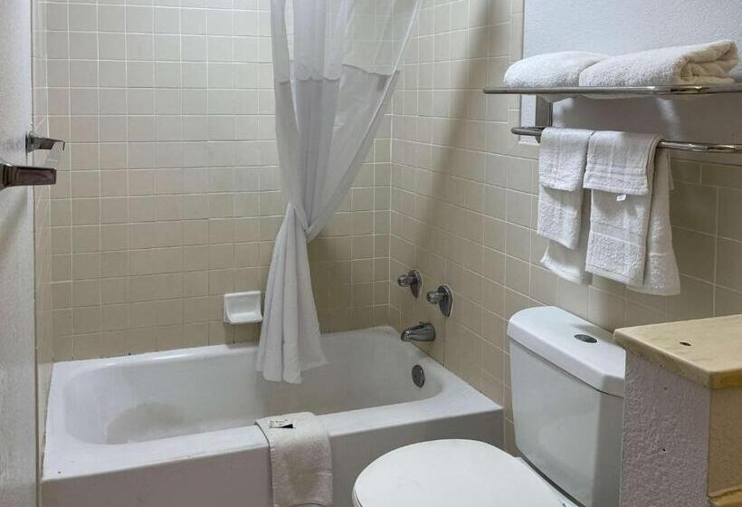 Стандартный Номер Кровать Кинг, Motel 6 Opelika Al