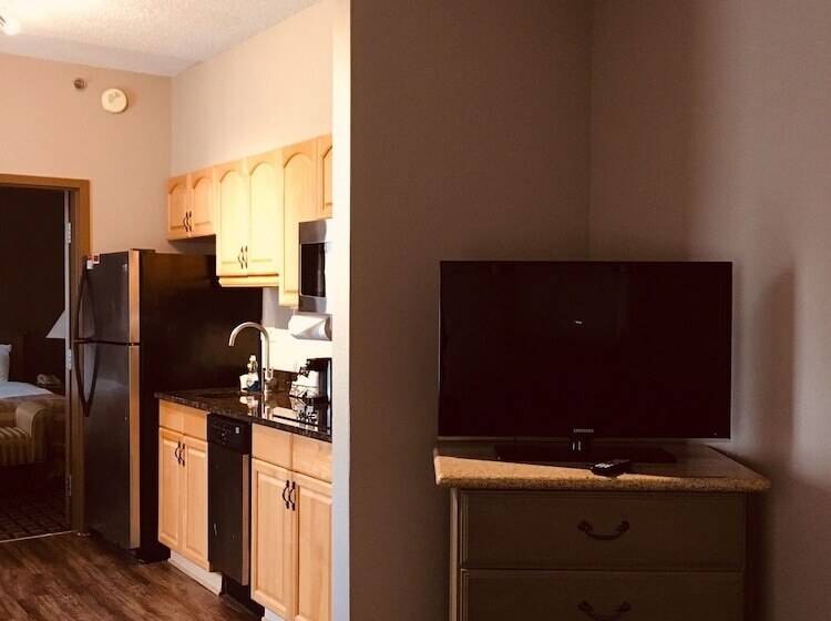 스위트 킹사이즈 침대, Hawthorn Extended Stay By Wyndham Conyers