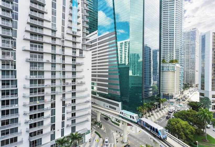 스탠다드 룸 더블 침대 2개, Courtyard Miami Downtown Brickell Area