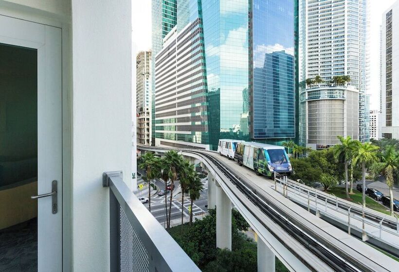 스탠다드 룸 더블 침대 2개, Courtyard Miami Downtown Brickell Area