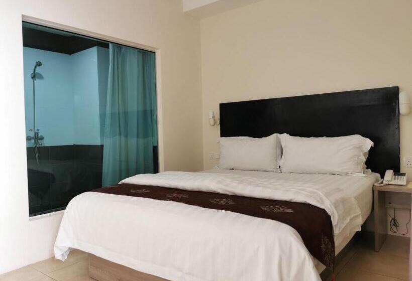 Номер Deluxe с Балконом, Melang Inn