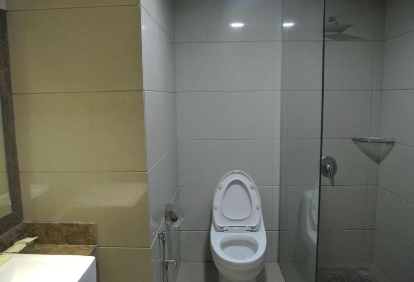 Люкс с Балконом, Melang Inn