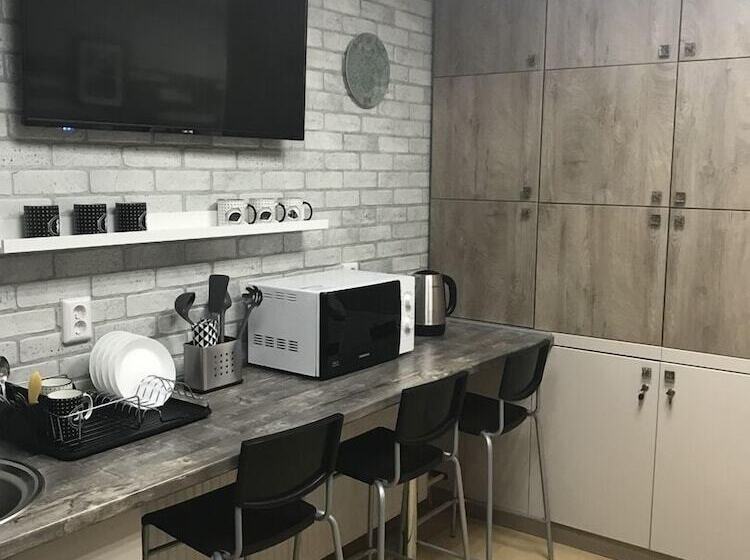 基本间, Horoshy Hostel