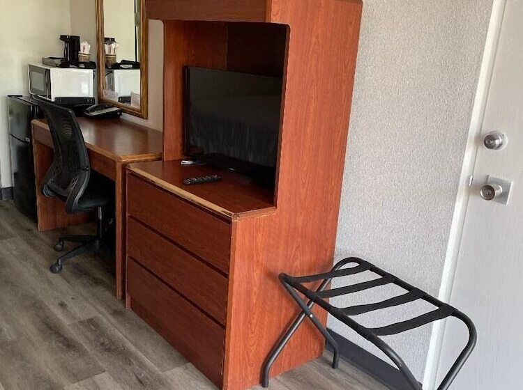 Номер Стандарт 2 Двуспальные Кровати, Americas Best Value Inn & Suites Williamstown