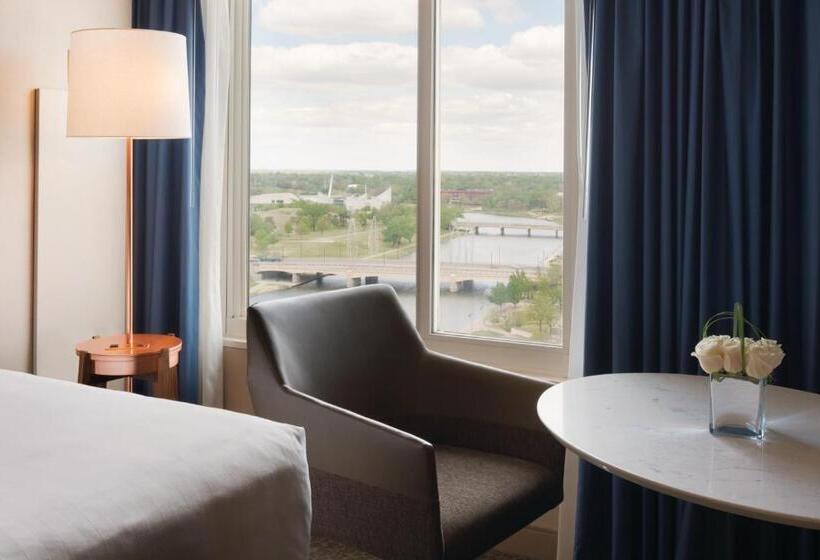 اتاق استاندارد با تخت بزرگ, Hyatt Regency Wichita