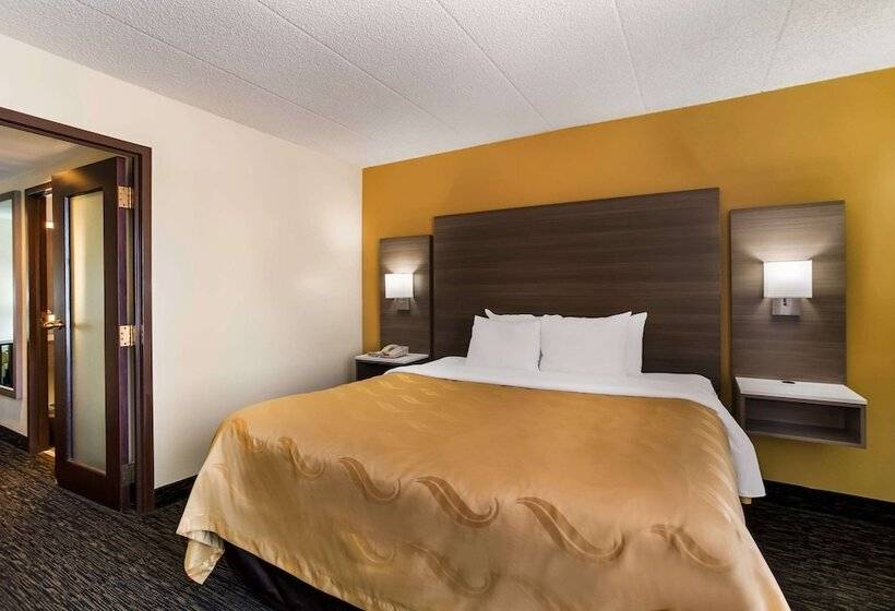 Suite Adaptada para personas con movilidad reducida, Quality Suites Milwaukee Airport