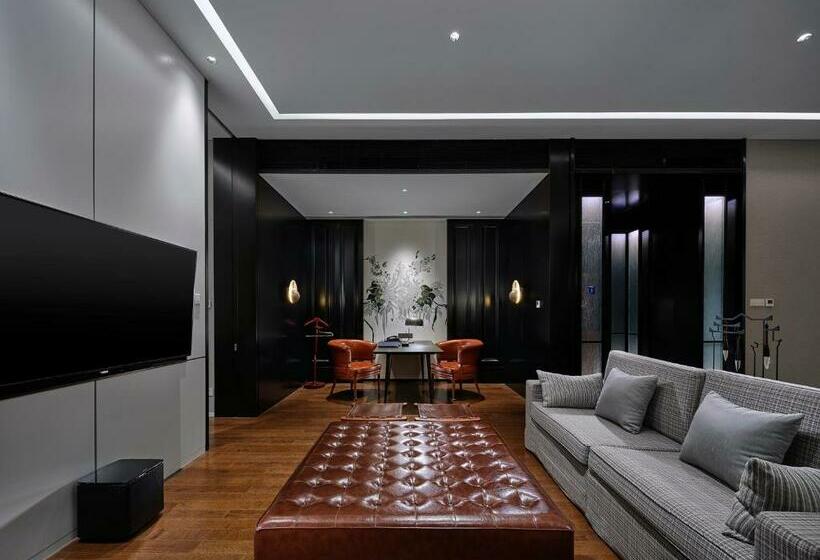 디럭스 스위트 킹 침대, Hilton Beijing Daxing