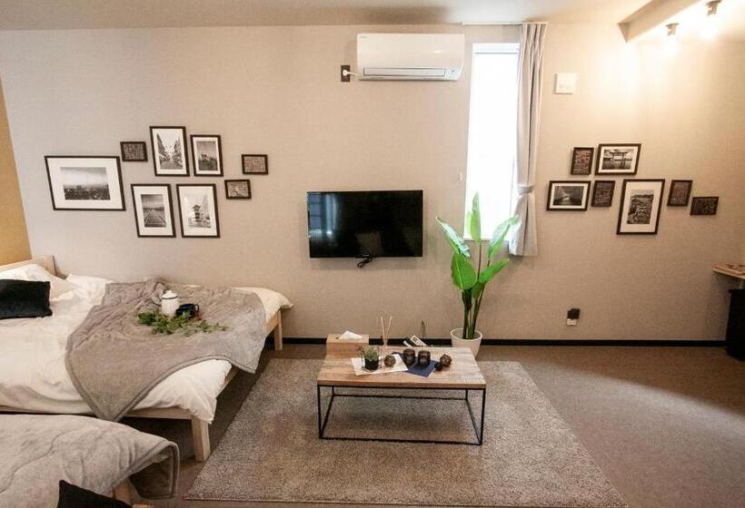 패밀리 룸, Uchi Living Stay Ekolu